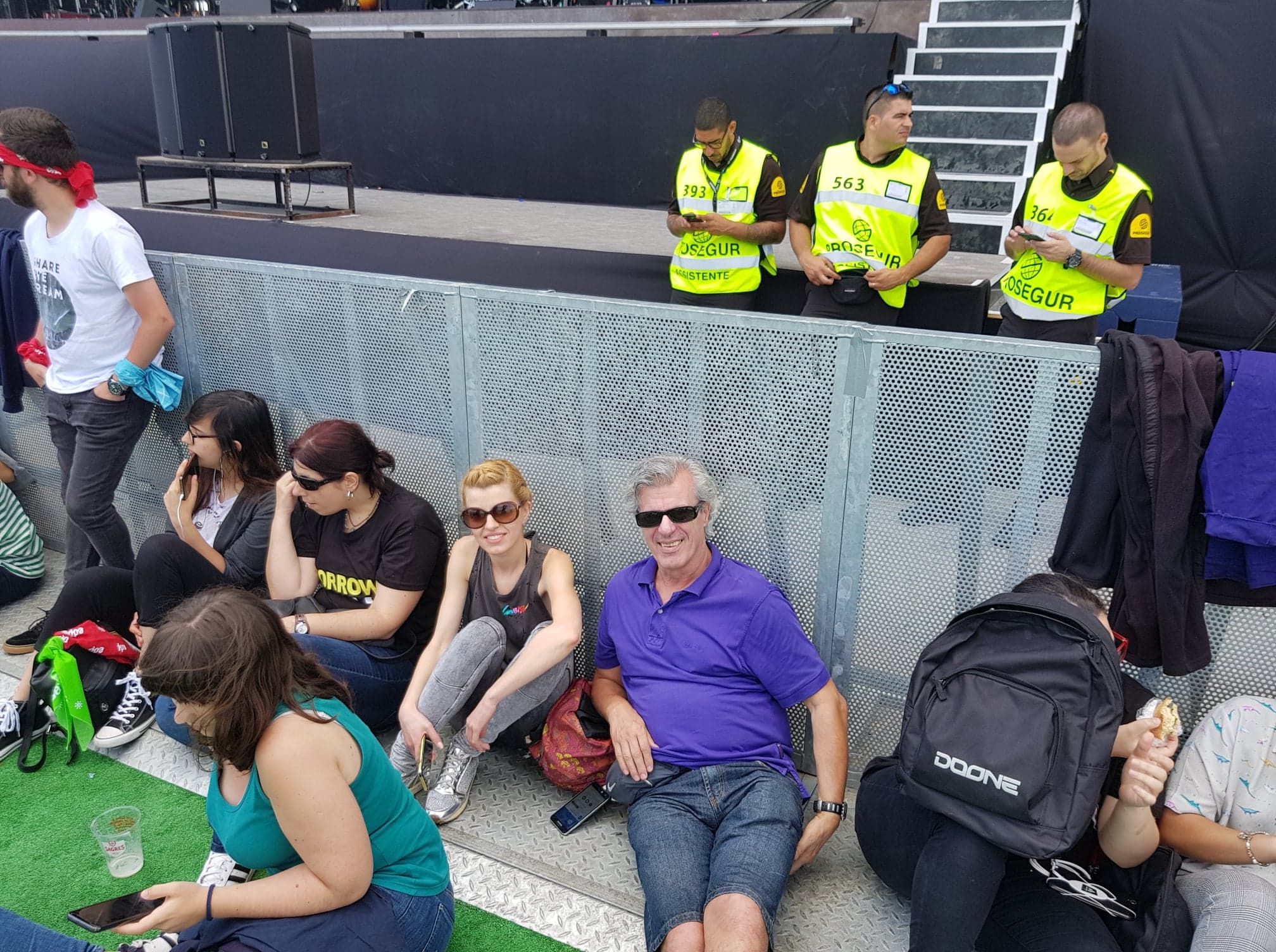 NOS Alive: Pais e filhas. A primeira fila é deles