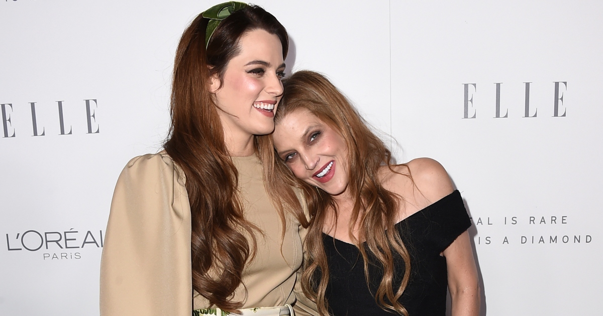 Filha de Lisa Marie Presley recorda último encontro e foto com a mãe